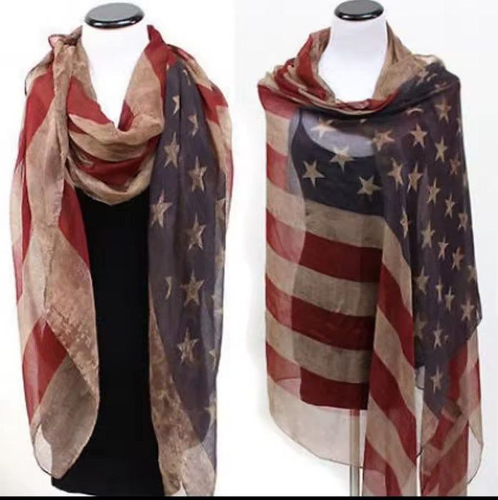 Красивий та дуже модний шарф