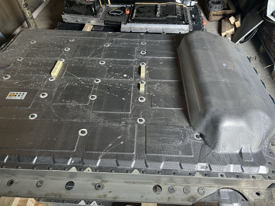 Батарея бмв ix i7 з малими пробігами