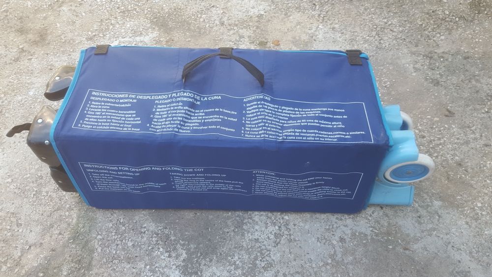 Cama ou parque de viagem para criança