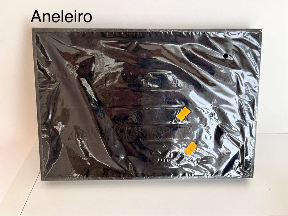 expositores e acessórios essenciais para joias