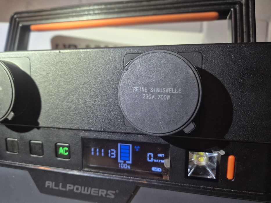Зарядна станція Allpowers s 700