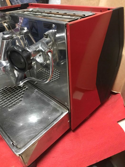 Máquina de café classica a funcionar