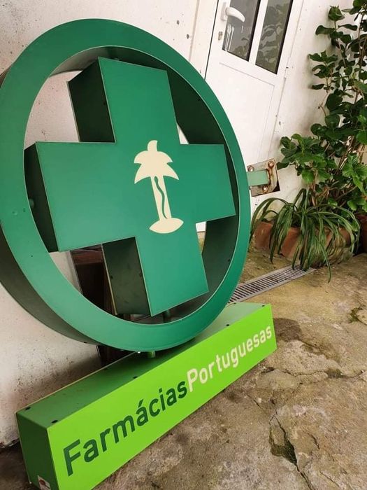 Cruz Farmácias Portuguesas