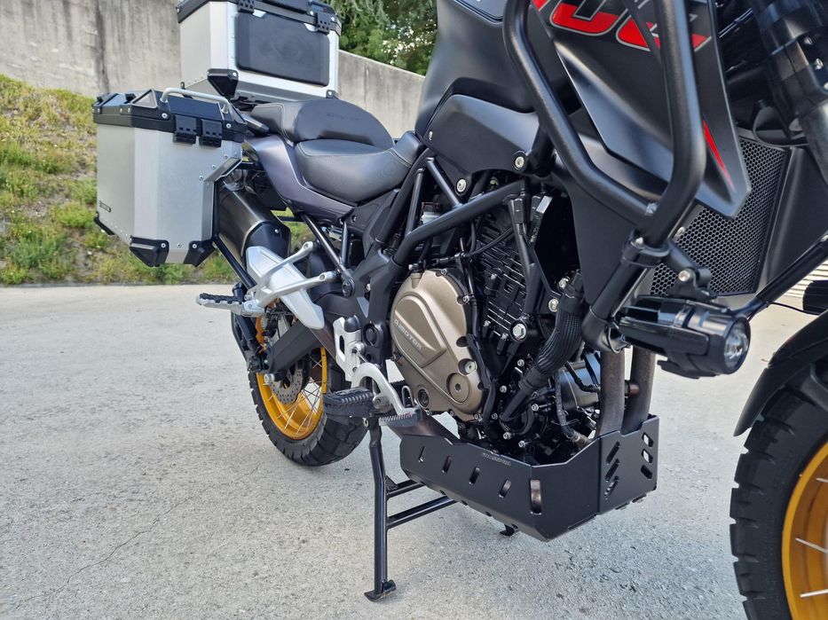 Vendo Mota QJ700X SRT OFFRoad Como Nova