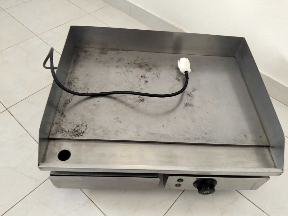 Vendo Chapa elétrica usado em bom estado de uso