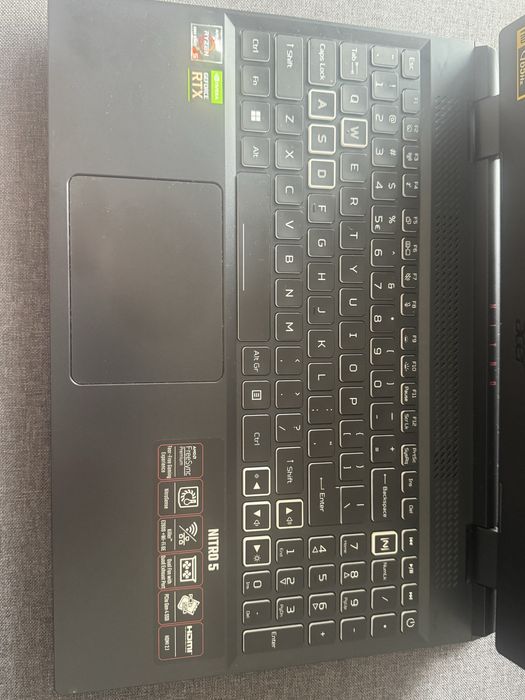 Acer Nitro 5 AN515-46 | Ryzen 5 6600H | RTX 3060 | 16 GB RAM | 165 Hz