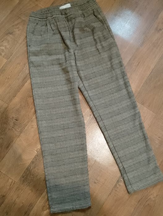 Штани на дівчинку 140 см. Zara