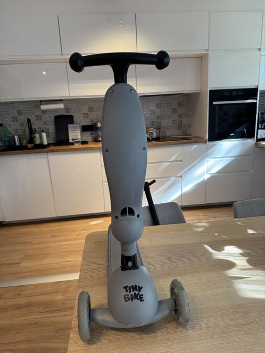 Tiny Bike 2w1 Jeździk Hulajnoga 3 kołowa balansowa świecące