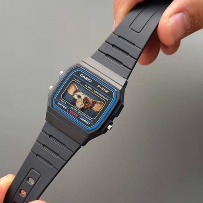 Casio F91W Modificado – Edição Gremlins, Novo