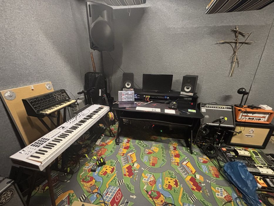 Arturia Keylab 88 MKII + Wooden Legs