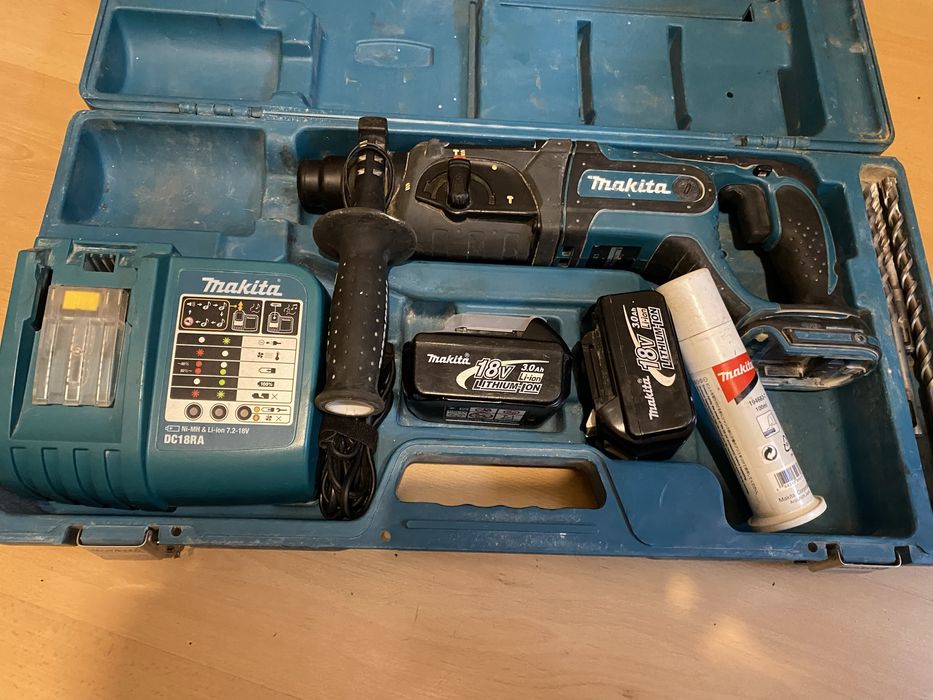 Makita, młotowiertarka DHR241 + baterie, zestaw