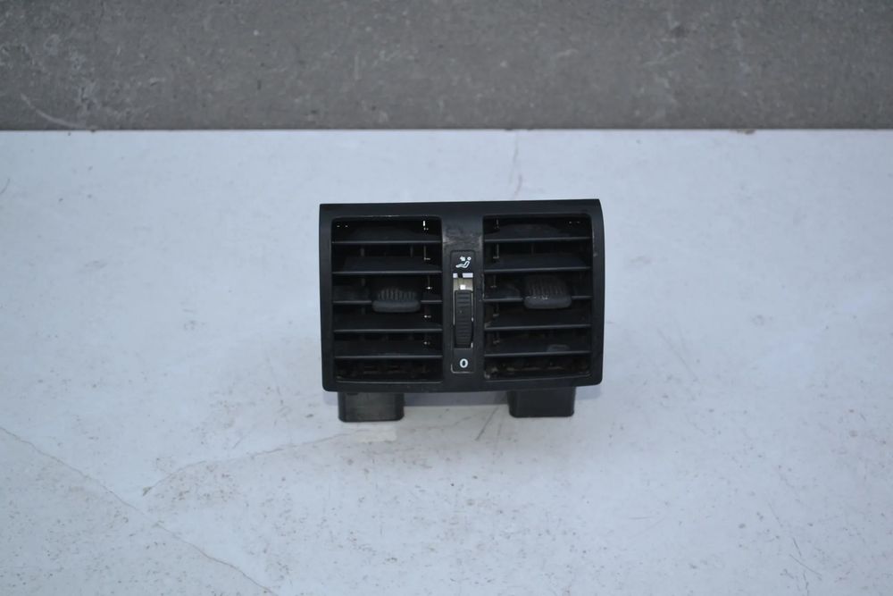 VW TOURAN CADDY KRATKA NAWIEWU TYŁ TYLNA PODŁOKIETNIKA 1T0819203 ORYGINAŁ