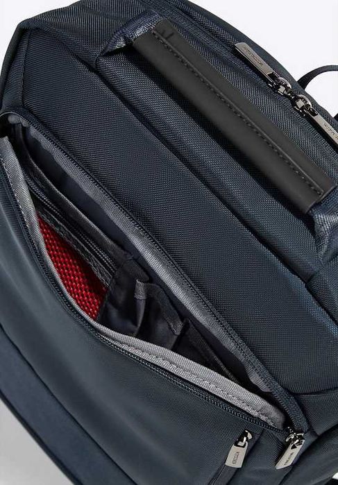 Męski plecak na laptopa 15,6” do samolotu granatowy Wittchen