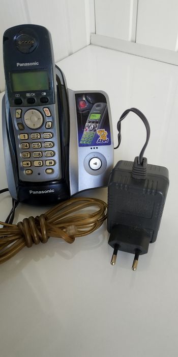 Продам 2 радіотелефона Панасонік.Кожен по 100 гр