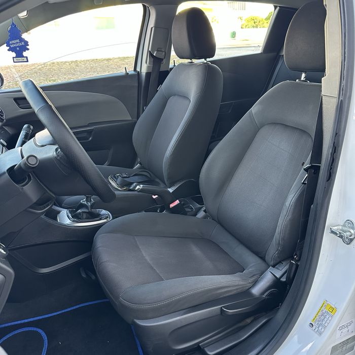 Chevrolet Aveo — fotografia 6