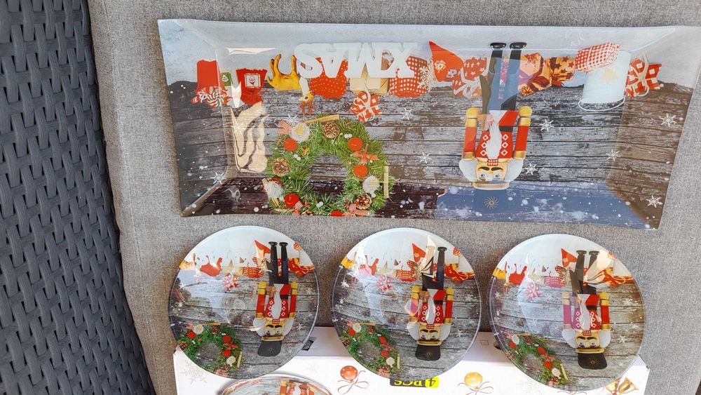 Torteira de Natal com Tijelas em vidro decorado