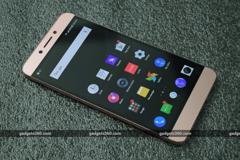 Telefone em alumínio 4/64 GB