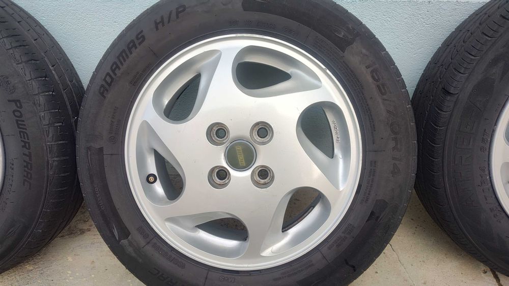 jantes com pneu aro 14.em ótimo estado!