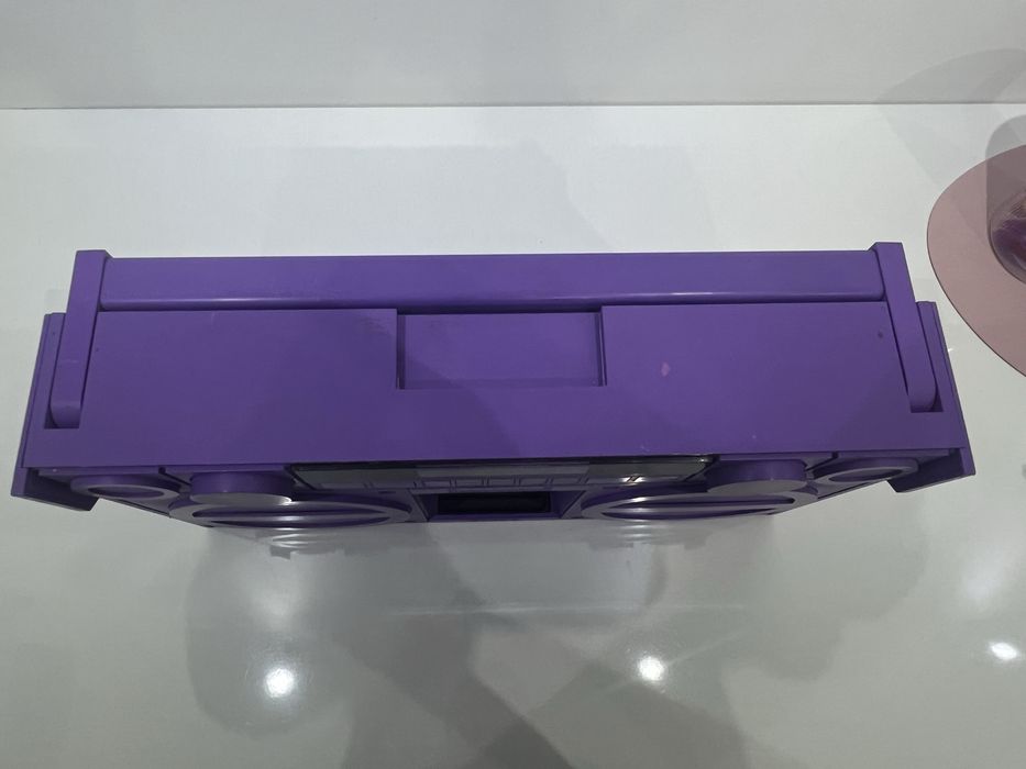 Radio iHome iP4 Portable FM Stereo Boombox