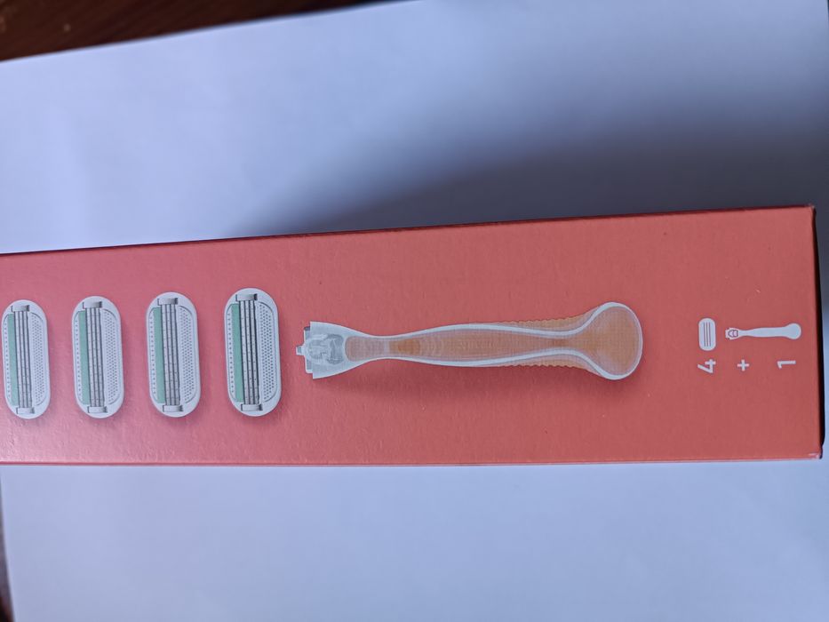 Бритва Venus Smooth Sensitive 1 станок 4 касети