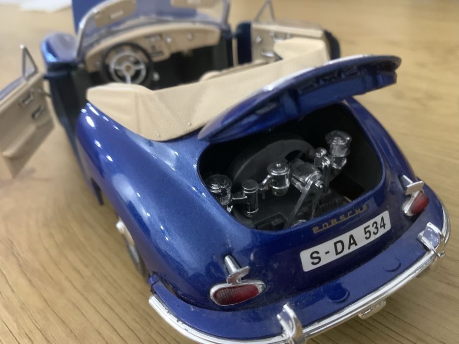 Model Bburago Porsche 356 cabrio 1:18 stan idealny
