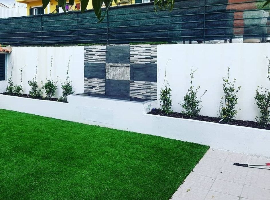 Construção e Manutenção de Jardins & Espaços Verdes