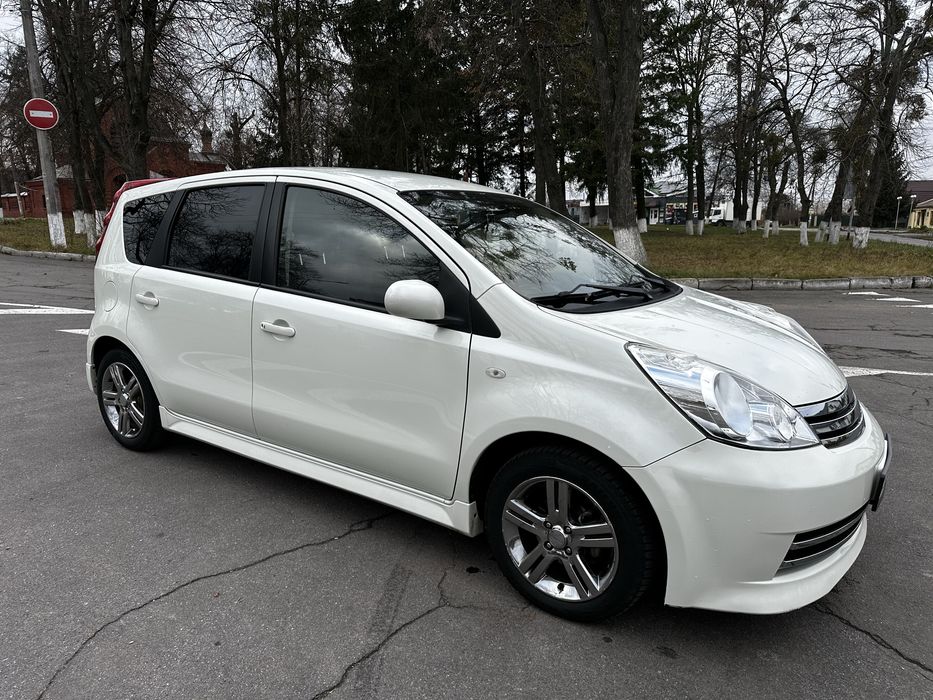 Nissan Note 2011 avtomat