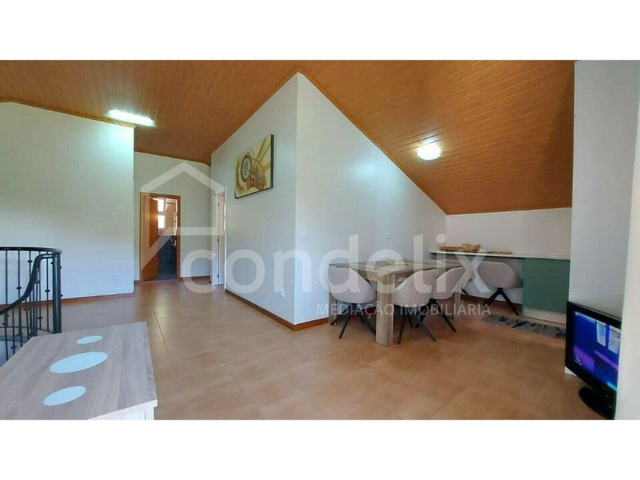 Andar Moradia T2 mobilado