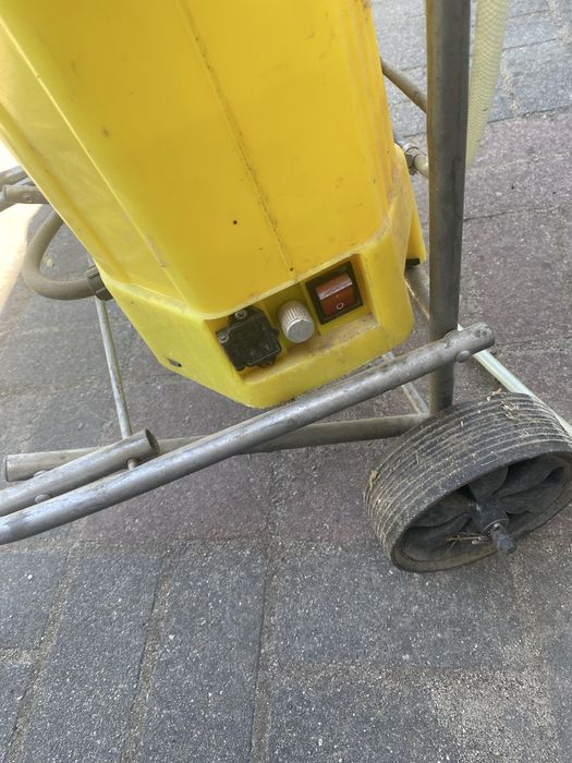 Opryskiwacz elektryczny plus ładowarka