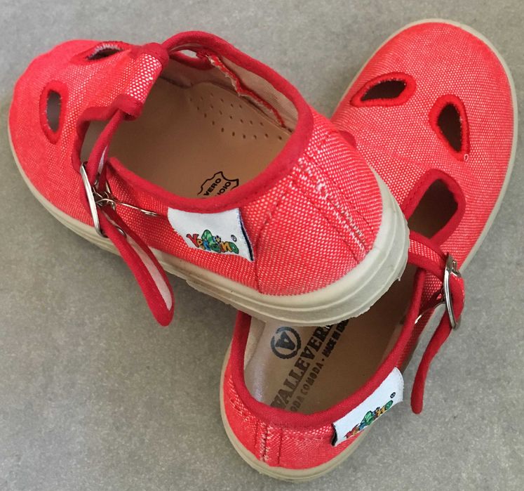 Baleriny Valleverde R.28 świetne włoskie półbuty, adidasy, sandały