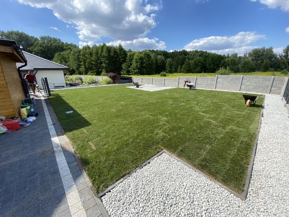 Ogrody, ogordzenia, systemy nawadniające, kosiarki automatyczne