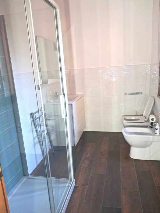 6 кімнат. квартира в елітному районі біля парку в місті Імола (Італія)