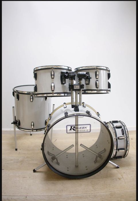 Bateria completa Roger's com conjunto de Pratos Zildjian Avedis