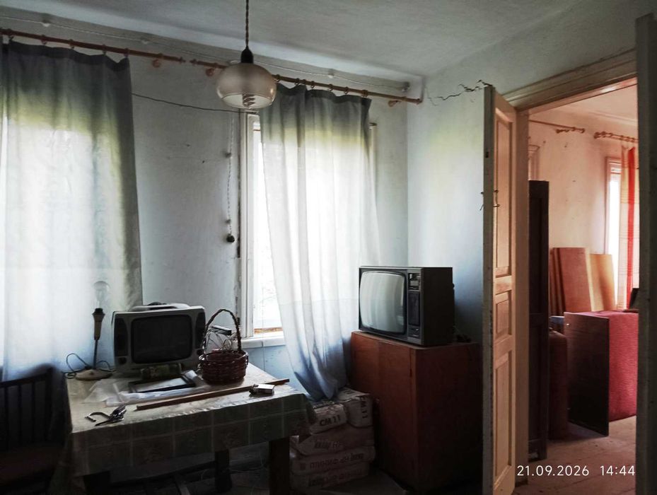 Продам 1/2 часть дома в Мерефе.
