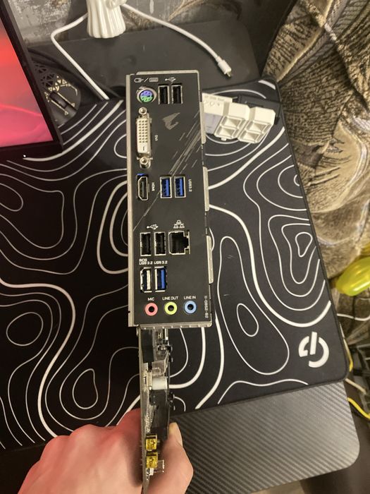 Материнська плата Gigabyte B550M AORUS ELITE