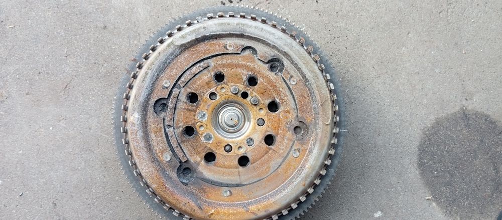 Sprzęgło Mercedes Vito 639