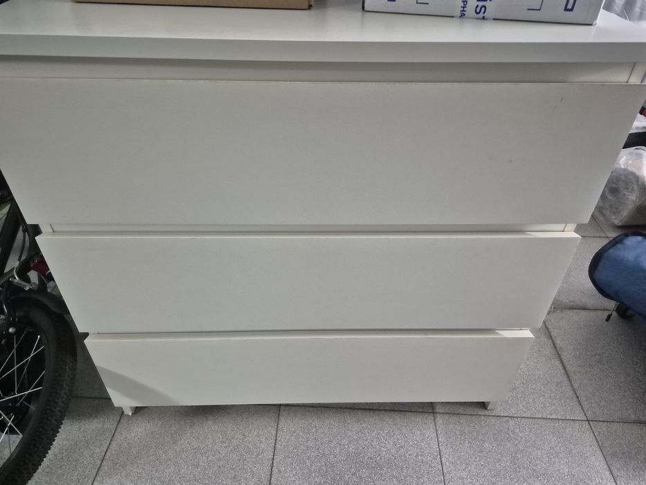 Móvel quarto 3 gavetas branco