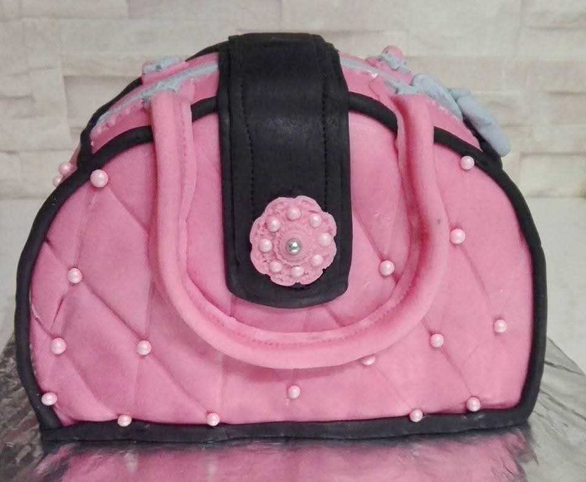 Tort urodzinowy, tort weselny, tort 3D, dowóz tortu pod wskazany adres