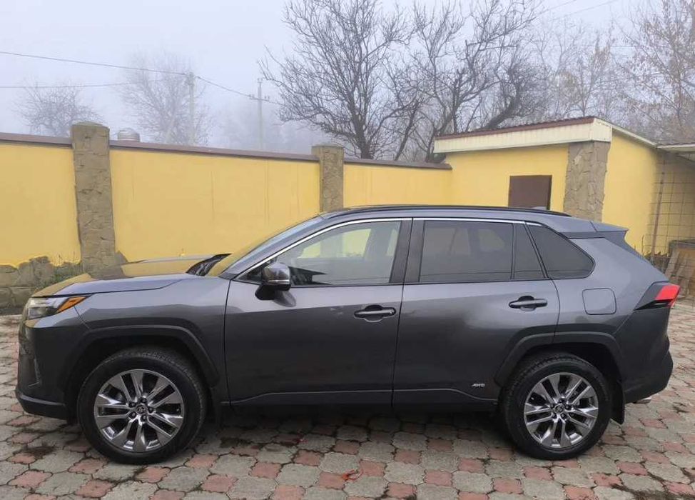Toyota RAV4 2.5  2022