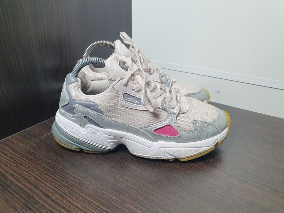 Кросівки Adidas Falcon(Оригінал)