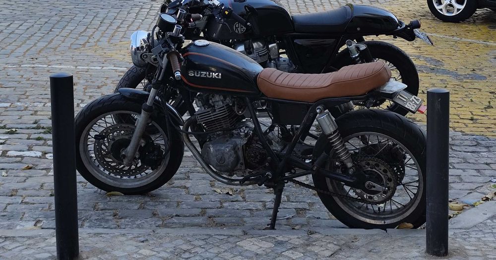 Suzuki GN 250 Cafe