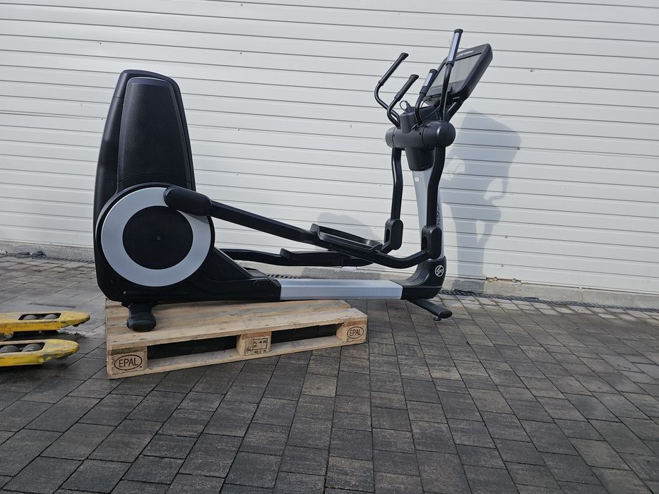 Orbitrek Life Fitness Elevation 95X Discover SE Promocja
