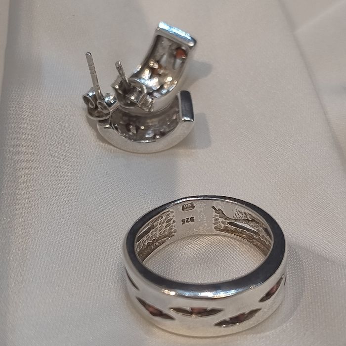 Srebrny komplet kolczyki i pierścionek