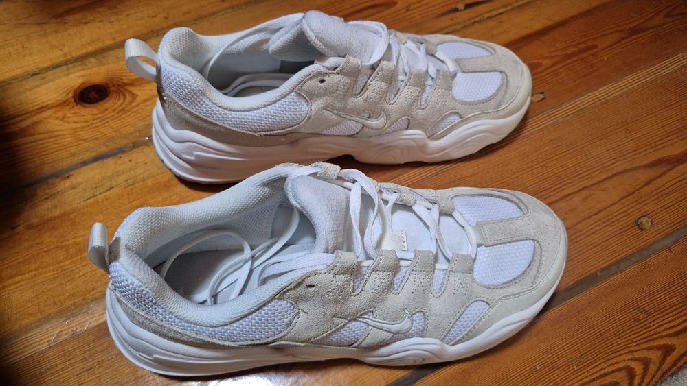 Buty Nike  Tech Hera rozm 42 urlop do 26.06