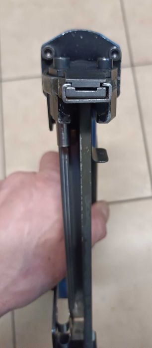 Zszywacz, pistolet, taker, tracker BEA 92/32-612, stan BDB po serwisie