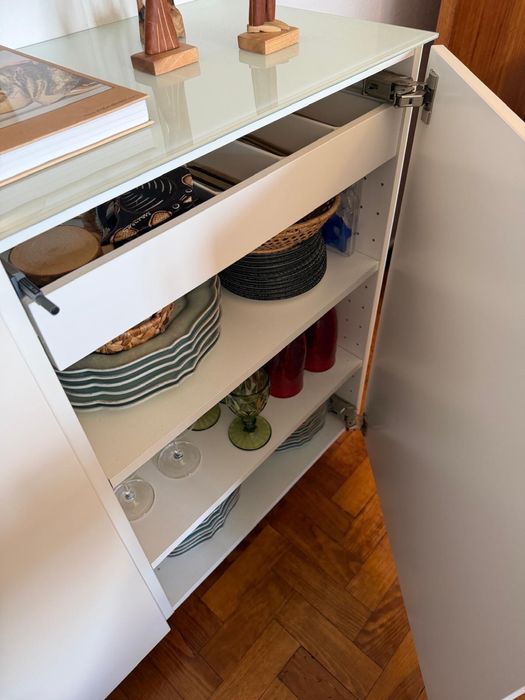 Aparador branco sala de jantar - IKEA