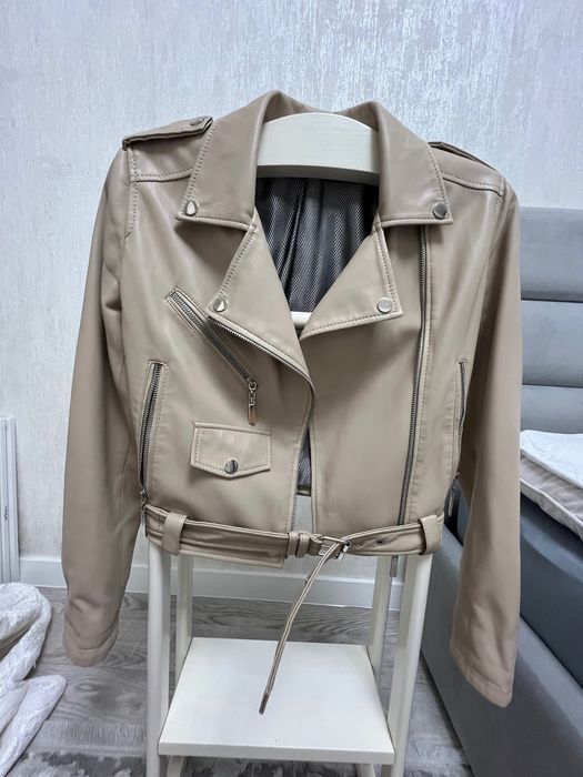 Куртка-косуха бежева