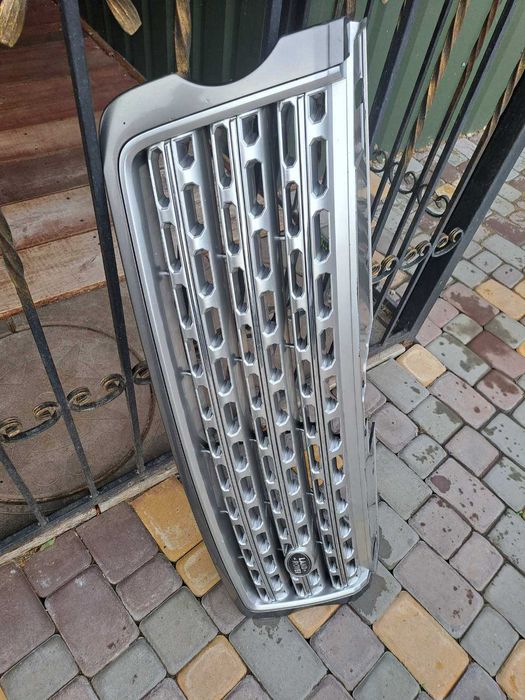 Гриль рештіка Рендж Ровер