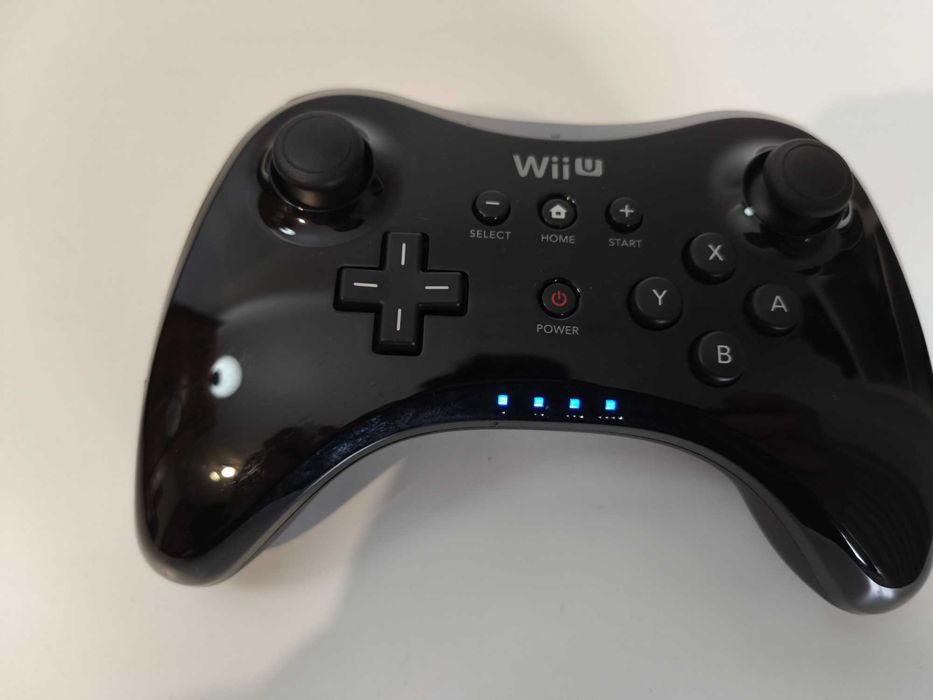 WII U com jogo e comando Pro