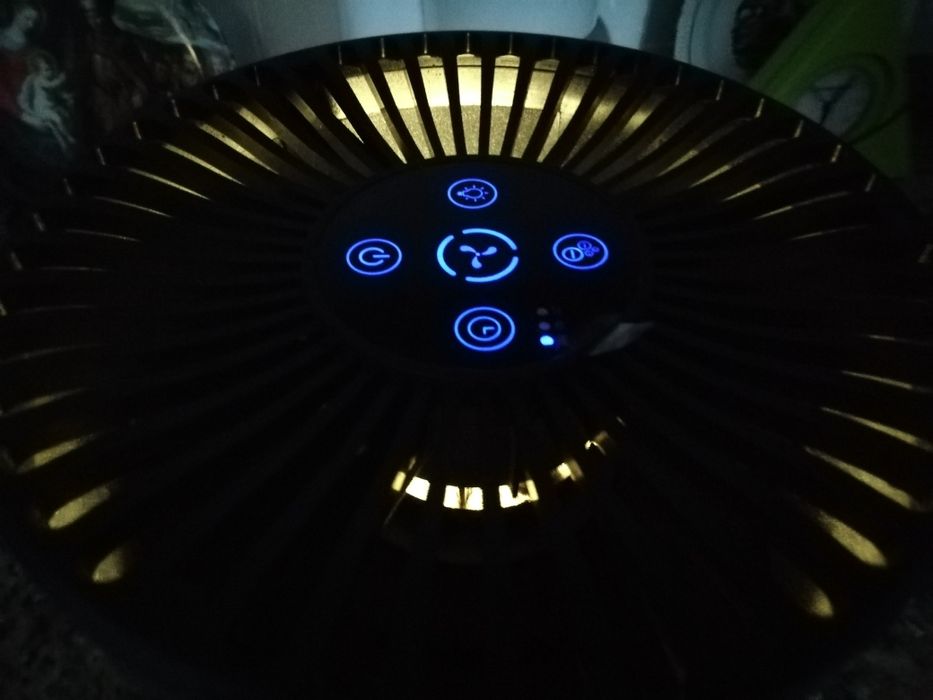 Purificador de Ar e Ambientador Eléctrico